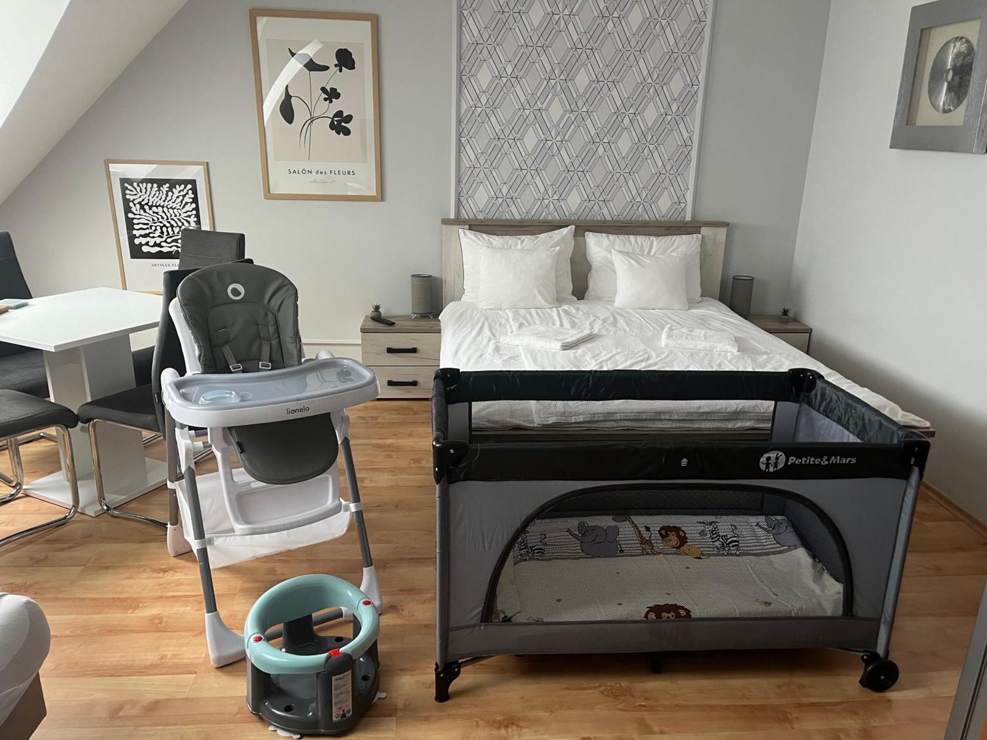 Grace Apartman ハイデゥソボスロー エクステリア 写真